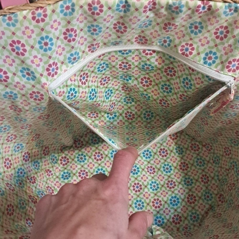 VERA BRADLEY STRAW TOTE EUC - Picture 10 of 10